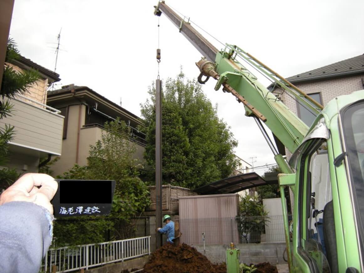 地下躯体のH鋼打設の写真