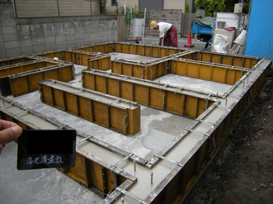 ベタ基礎の枠組みの写真