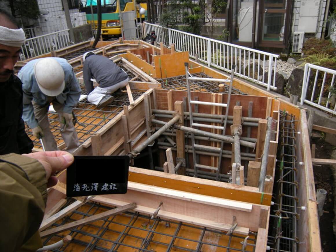 地下躯体のスラブ筋・梁筋配置の写真