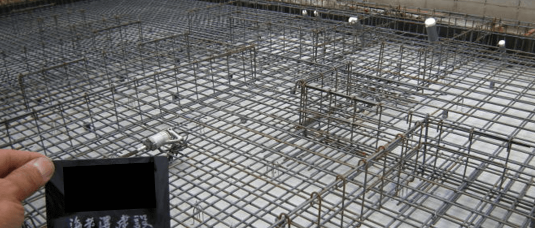 ベタ基礎の鉄筋配筋の写真